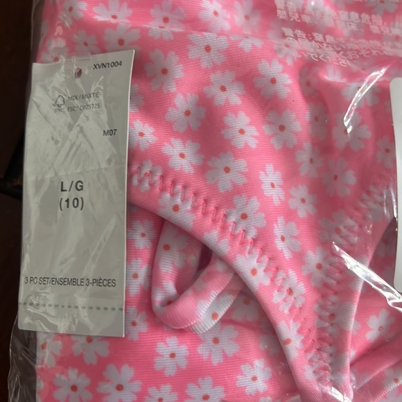 1 New Gap size 10, 12 or 14/16 Swim sets - Picture 2 of 7